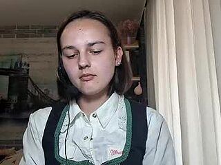 deannmagnie live webcam thumbnail