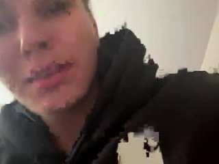 deepthroatqueen33 live webcam thumbnail
