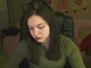delarysong live webcam thumbnail