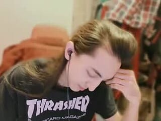 deviant_killua live webcam thumbnail