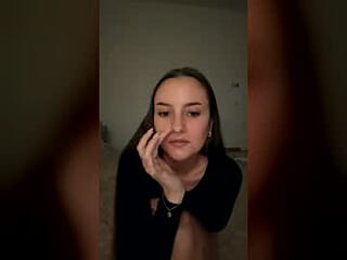 devilsdarling1 live webcam thumbnail