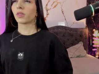 devlin_violet__ live webcam thumbnail