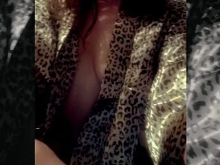 deziraestarz6969 live webcam thumbnail