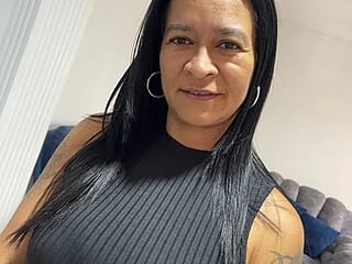 DianaHoot live webcam thumbnail