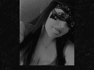 Diavolina999 live webcam thumbnail