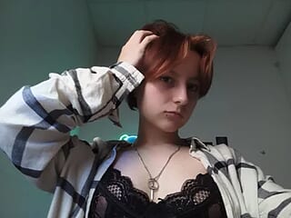 Dilara_Kiss_ live webcam thumbnail