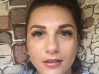 Dina0908 live webcam thumbnail