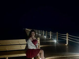 DirtyDiannaX live webcam thumbnail