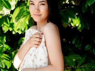 Divine_Madeleine live webcam thumbnail