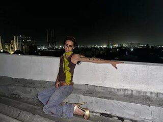 Divine_____ live webcam thumbnail