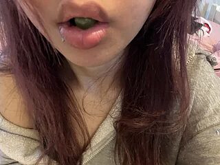 dirtypuppyfun live webcam thumbnail
