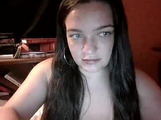 divinesparkxxx666 live webcam thumbnail