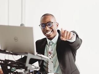 Dj_straddl3-casteR live webcam thumbnail