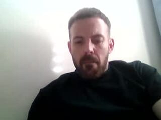 djmcrushton live webcam thumbnail
