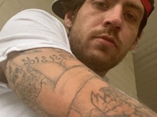 Dkwitdadick live webcam thumbnail