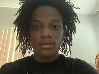 dmmeformerch live webcam thumbnail