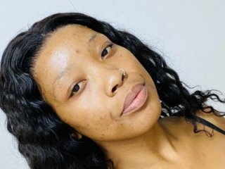 Doja_Peach live webcam thumbnail