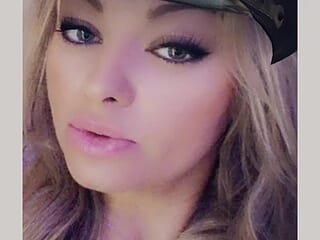Dominatrixetlope live webcam thumbnail