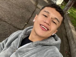 Dominik_Souza live webcam thumbnail