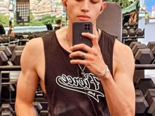 Dorianmistery2322_ live webcam thumbnail