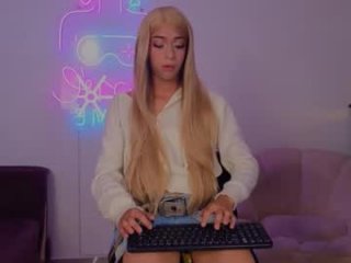 doll_tomie live webcam thumbnail