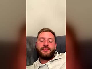 domdomdom1234240937 live webcam thumbnail