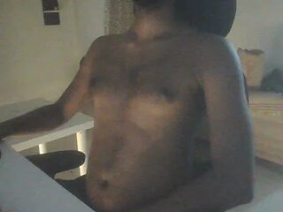 dominanthubby live webcam thumbnail