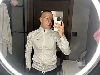 dominik2323 live webcam thumbnail