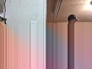doubravaghost87 live webcam thumbnail