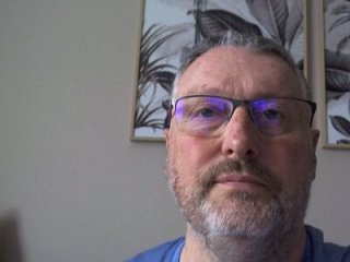 doudou310 live webcam thumbnail