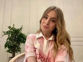 DreamyOlivia live webcam thumbnail