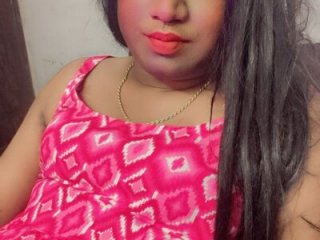 Dusky_Mallu_ live webcam thumbnail