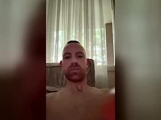 dutchguy4you live webcam thumbnail