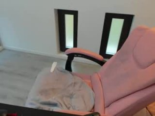 dyanakaylin live webcam thumbnail