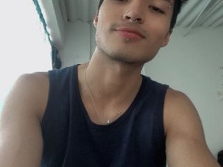 dylan_fun18 live webcam thumbnail