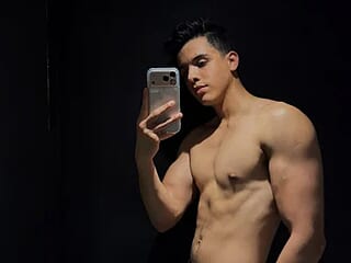 dylancastanedaa live webcam thumbnail