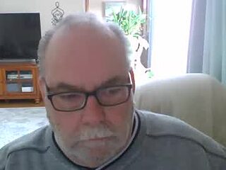 earl52 live webcam thumbnail