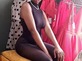 EbonyPoisonCunt live webcam thumbnail
