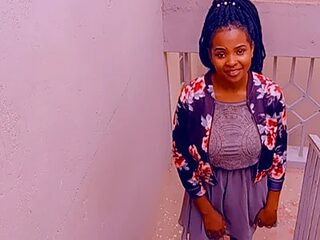 Ebony_tyra live webcam thumbnail