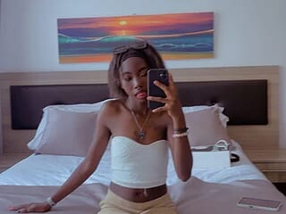 ebonytess live webcam thumbnail