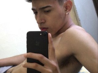 EdgaronioMM22 live webcam thumbnail