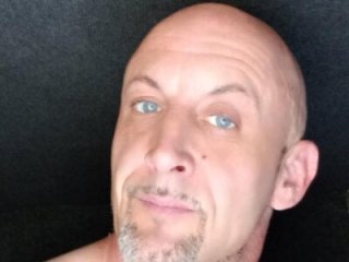 Edgingheaven69 live webcam thumbnail