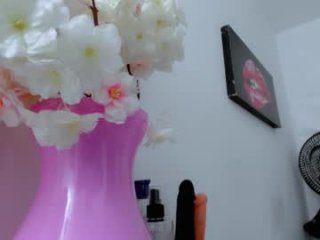 eimy_skinny live webcam thumbnail