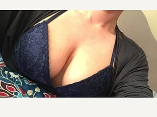 Elegant_GraceX live webcam thumbnail