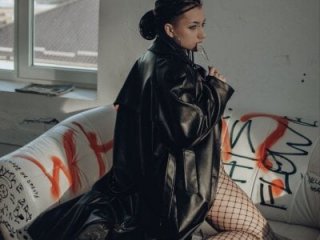 EliaRosee live webcam thumbnail
