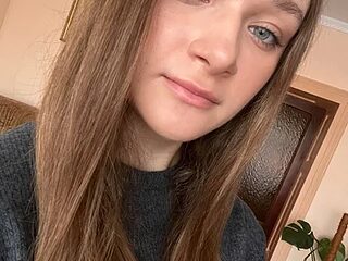 Elina_X live webcam thumbnail