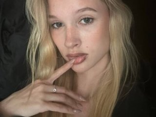 ElizFait live webcam thumbnail