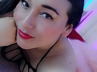 Elizabeth_bennett live webcam thumbnail