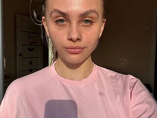 Elle_GrEat live webcam thumbnail