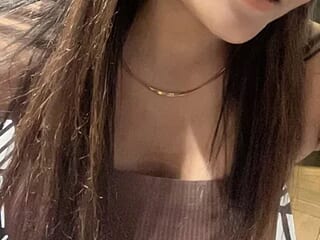 Elle_lala live webcam thumbnail